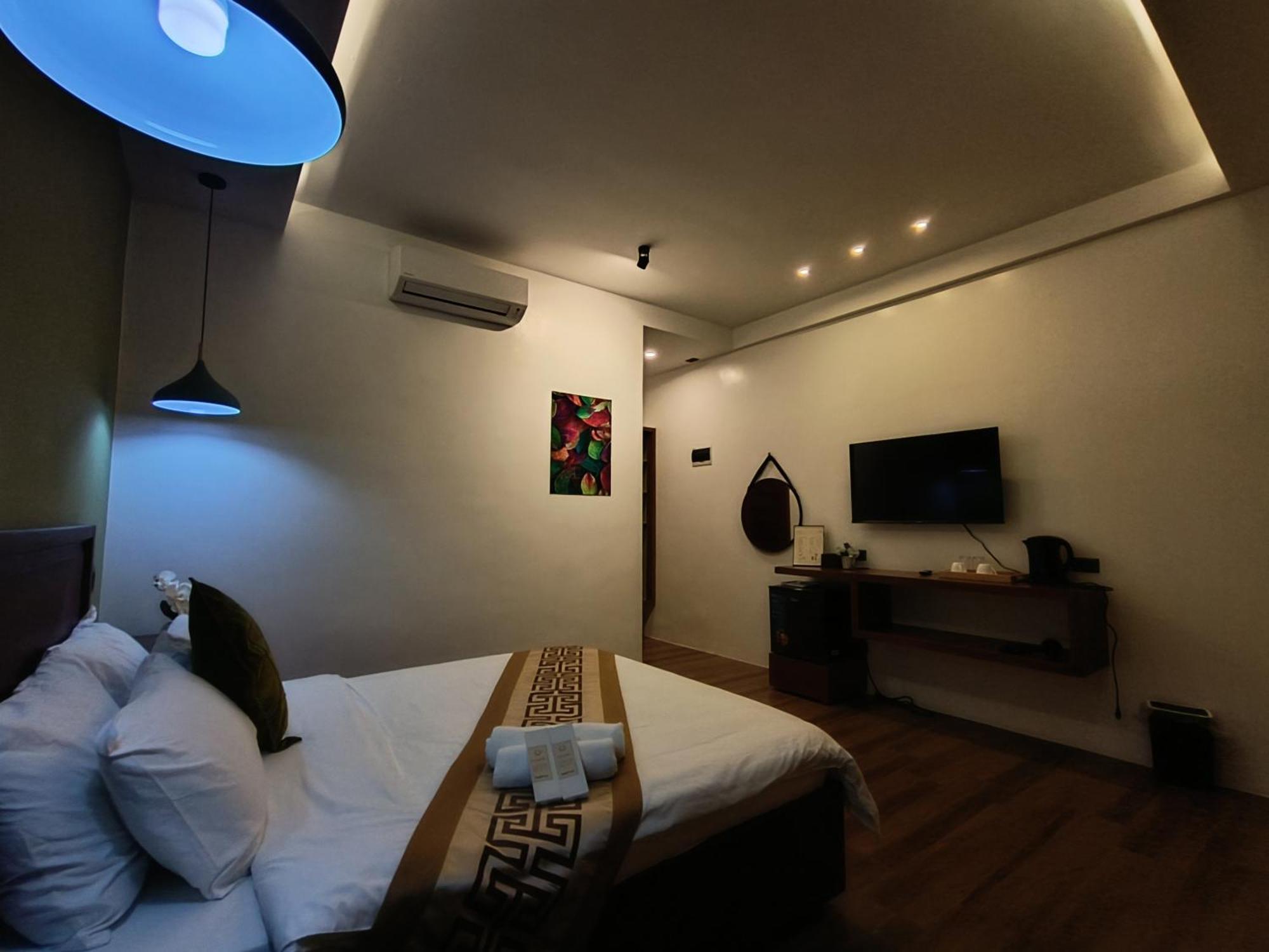 Plato De Ciudad II Hotel กาติกลัน ภายนอก รูปภาพ