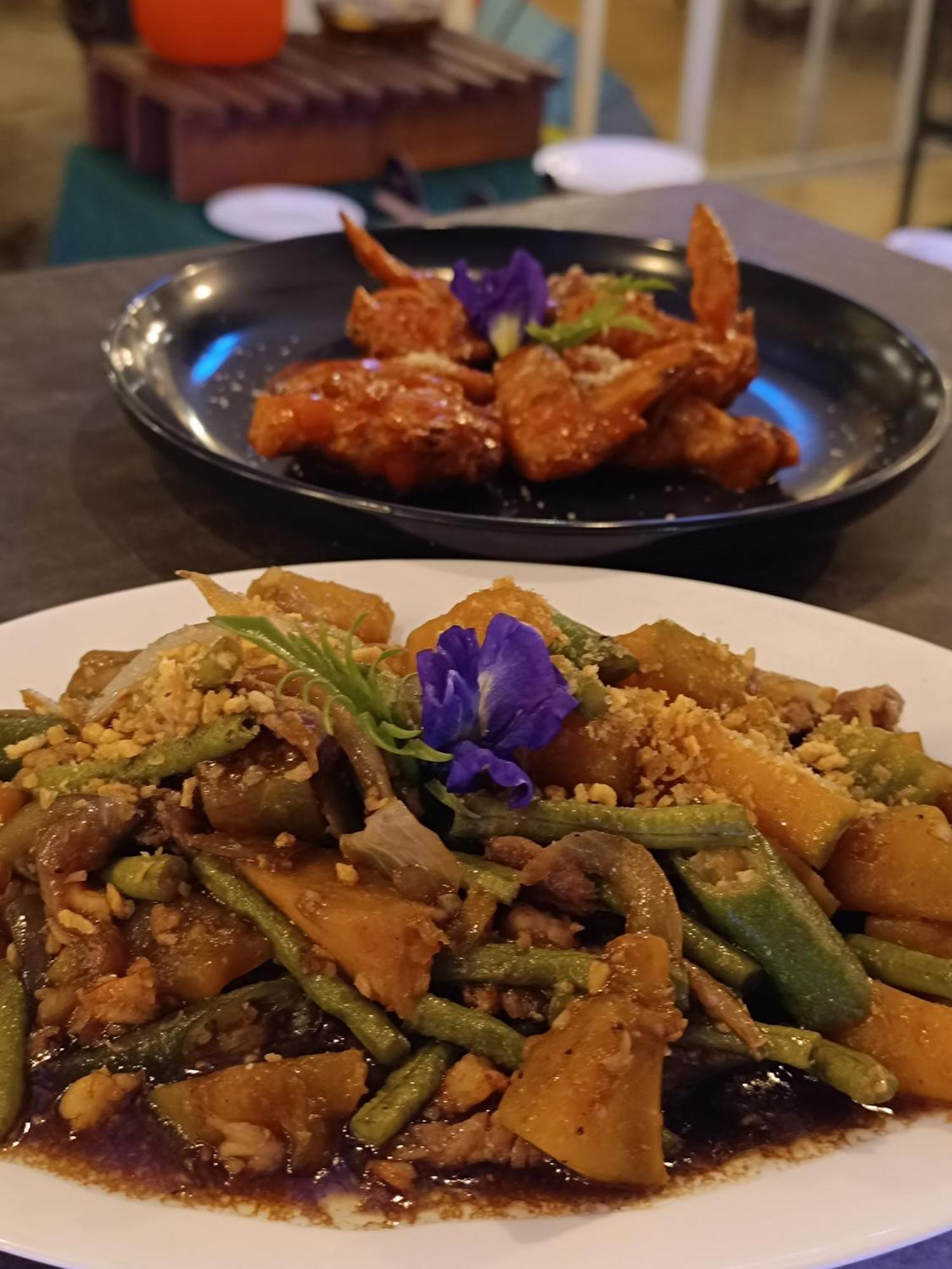 Plato De Ciudad II Hotel กาติกลัน ภายนอก รูปภาพ