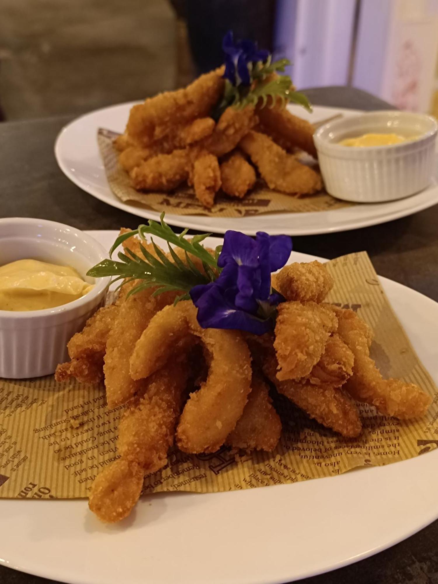 Plato De Ciudad II Hotel กาติกลัน ภายนอก รูปภาพ
